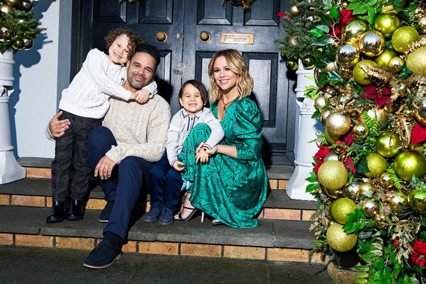 1_7AM-Girls-Aloud-star-Kimberley-Walsh-announces-pregnancy-with-third-child.jpg