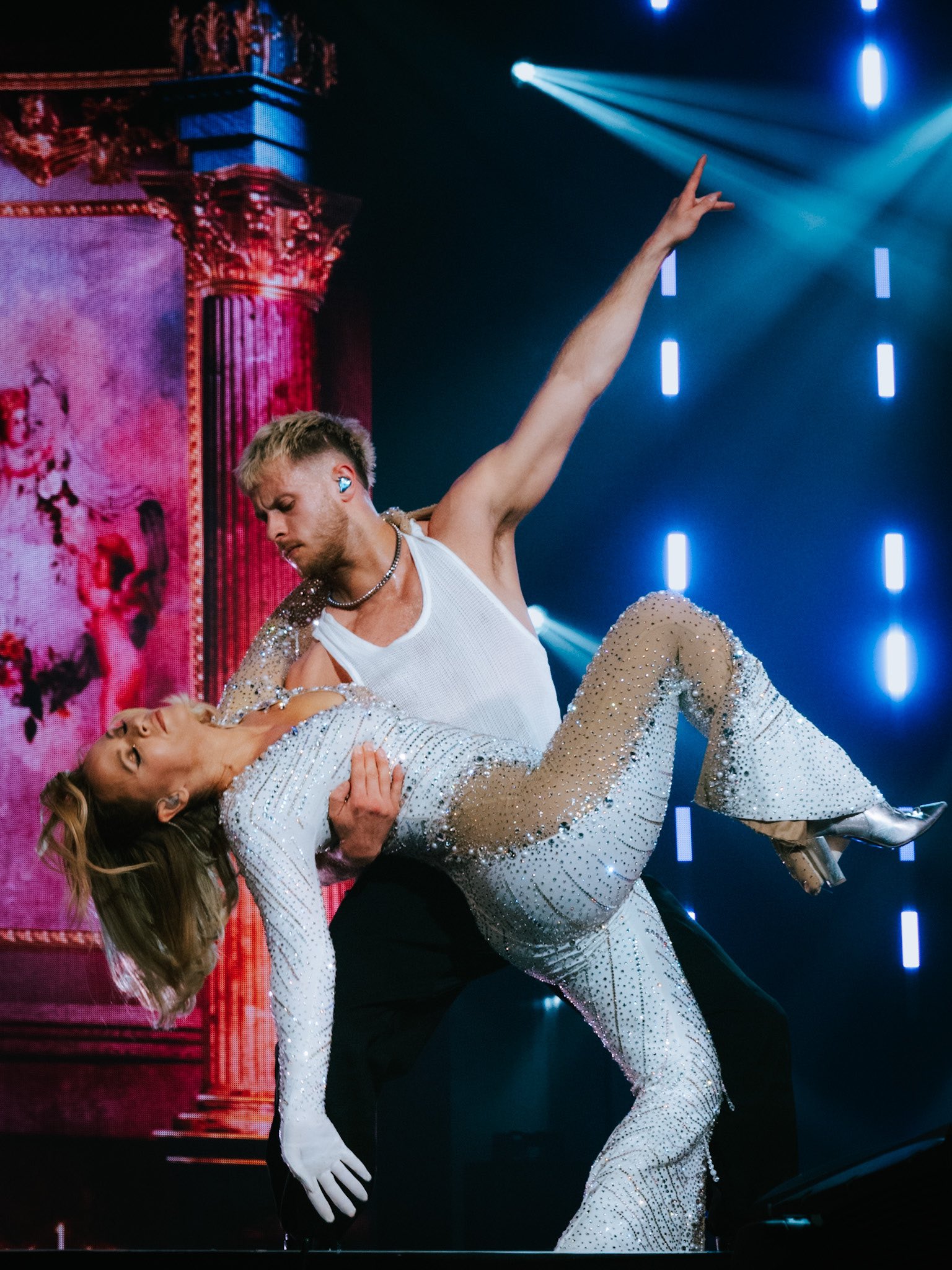 CH-009.jpg CH-009.jpg